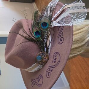 Wide Brimmed Hat SOUTHERN CHARM